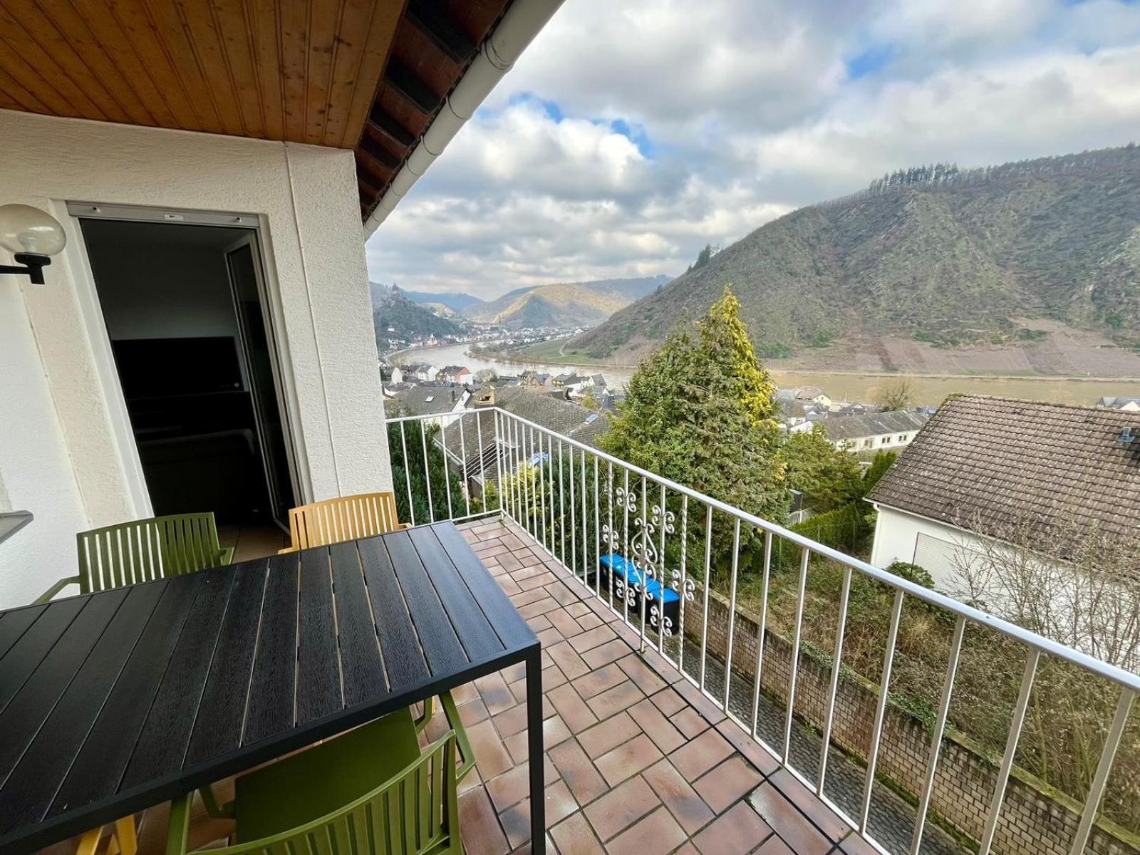 Ferienwohnung Meyver Cochem Exterior photo